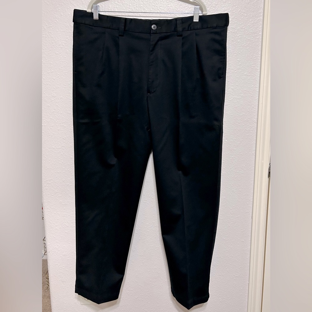 Oak Hill Premium Stretch Pleated Dress Pants Black. Big & Tall DXL 42x30